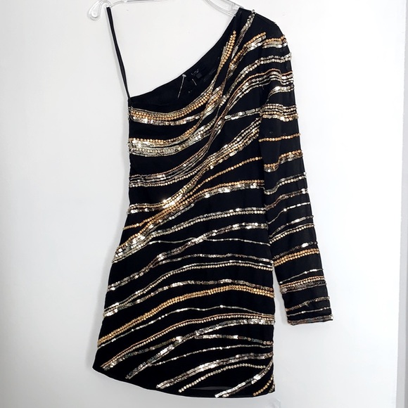 REVOLVE H:ours One shoulder Black Gold Dress - Picture 4 of 6